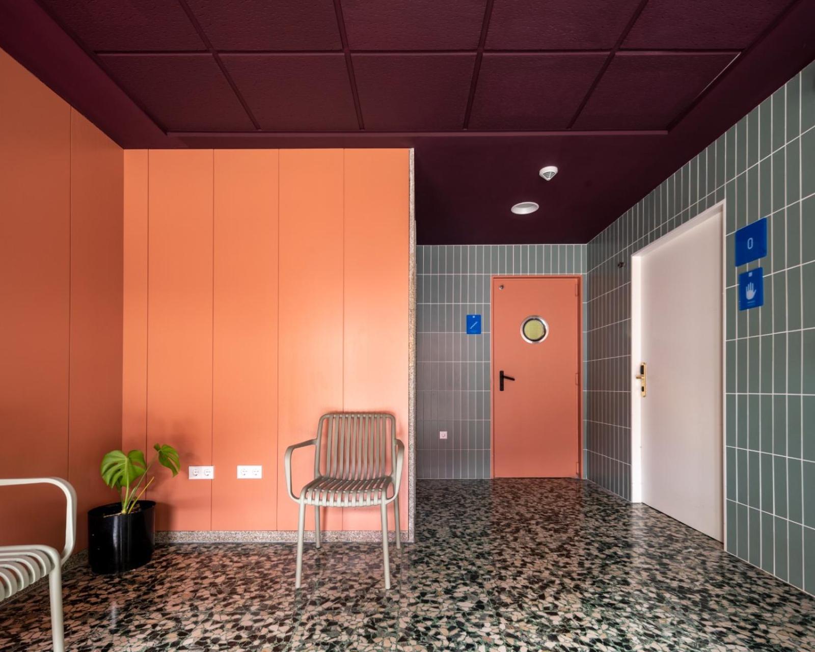Hostel Loop